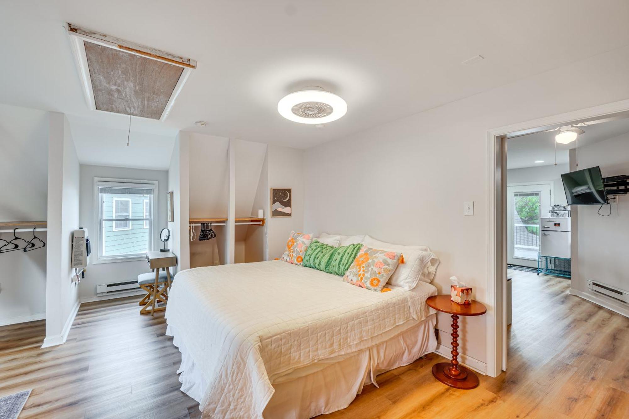 Epic Brunswick Apartment, Deck With Private Hot Tub! מראה חיצוני תמונה